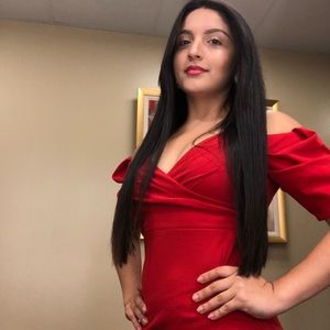 Meet your Posher, Raquel